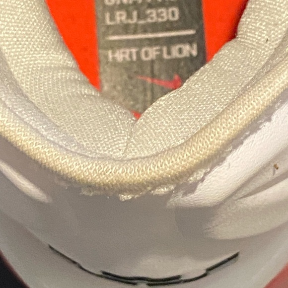 NEW.   Nike Lebron 18 low heart of lions Men’s Size 13 - Picture 9 of 12